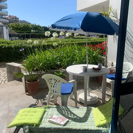 Seafront Spacious Apt *