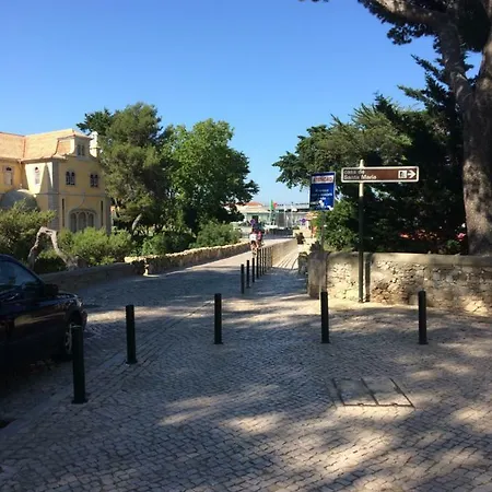 Seafront Spacious Apt